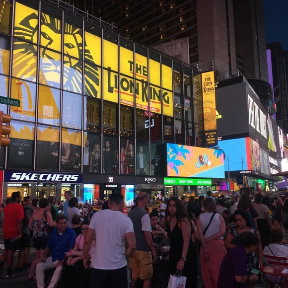 Meet your Posher, Amanda - Picture 1 of 1